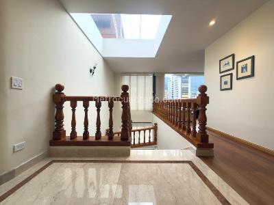 Apartamento de 4 alcobas en arriendo en El Nogal, Bogotá, 408 m² · foto 14 de 20