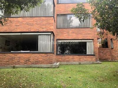 Apartamento de 4 alcobas en venta en Arboleda De Suba, Bogotá, 266 m² · foto 3 de 20