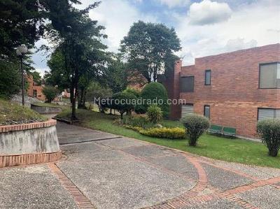 Apartamento de 4 alcobas en venta en Arboleda De Suba, Bogotá, 266 m² · foto 7 de 20