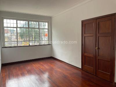 Casa de 5 alcobas en venta en San Luis, Bogotá, 320 m² · foto 6 de 20