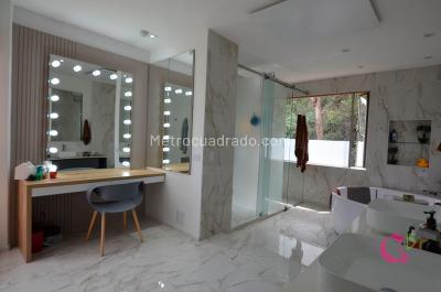 Apartamento de 4 alcobas en venta en Niza Suba, Bogotá, 399 m² · foto 14 de 20