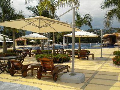 Casa de 4 alcobas en venta en Hacienda La Primavera, Villavicencio, 1003 m² · foto 2 de 19