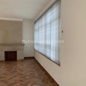 Casa de 5 alcobas en venta en San Luis, Bogotá, 250 m² · foto 5 de 20