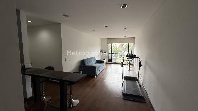 Apartamento de 2 alcobas en venta en Bella Suiza, Bogotá, 92 m² · foto 2 de 13