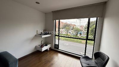 Apartamento de 2 alcobas en venta en Bella Suiza, Bogotá, 92 m² · foto 3 de 13