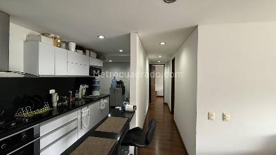 Apartamento de 2 alcobas en venta en Bella Suiza, Bogotá, 92 m² · foto 4 de 13