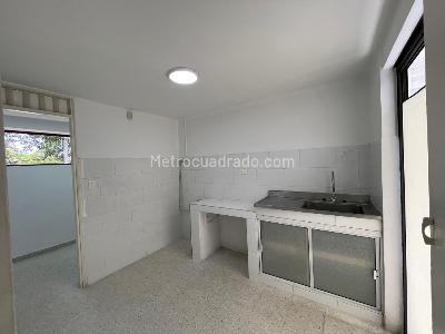 Casa de 5 alcobas en venta en San Vicente, Cali, 221 m² · foto 15 de 20