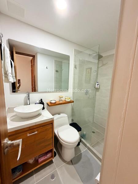 Apartamento en Venta, Loma De San Jose, Sabaneta - Więcej