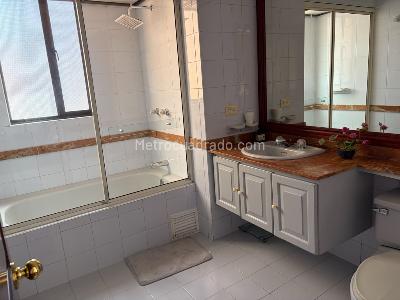 Apartamento de 3 alcobas en venta en La Calleja, Bogotá, 230 m² · foto 19 de 20