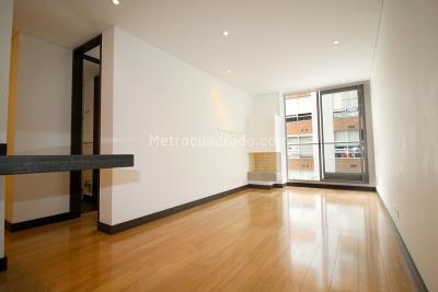 Apartaestudio en venta en Cedritos, Bogotá, 47 m² · foto 3 de 18