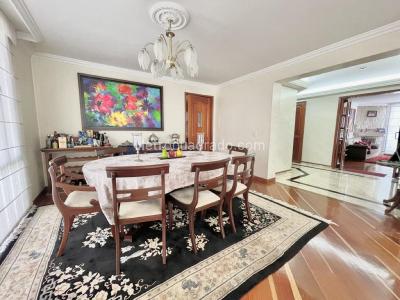 Apartamento de 3 alcobas en venta en Chico Navarra, Bogotá, 156 m² · foto 6 de 20