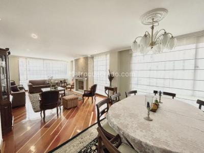 Apartamento de 3 alcobas en venta en Chico Navarra, Bogotá, 156 m² · foto 7 de 20