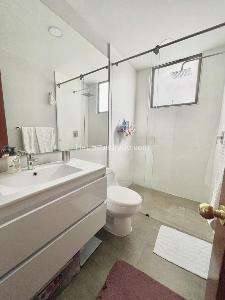 Apartamento de 3 alcobas en venta en Chico Navarra, Bogotá, 156 m² · foto 15 de 20