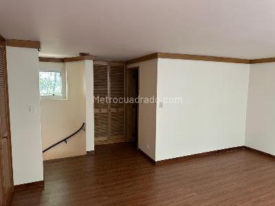 Apartamento en venta en Los Rosales, Bogotá · foto 5 de 13