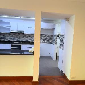 Apartamento de 2 alcobas en venta en Belmira 214, Bogotá, 93 m² · foto 2 de 16