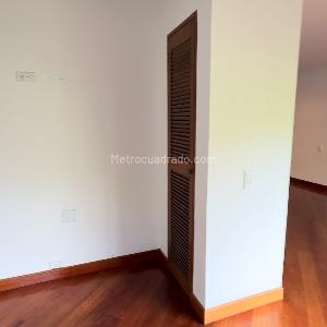 Apartamento de 2 alcobas en venta en Belmira 214, Bogotá, 93 m² · foto 8 de 16