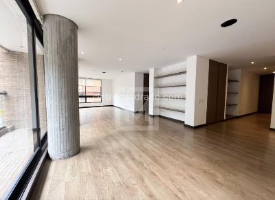 Apartamento de 3 alcobas en arriendo en Los Rosales, Bogotá, 192 m² · foto 3 de 20