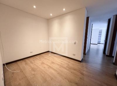 Apartamento de 3 alcobas en arriendo en Los Rosales, Bogotá, 192 m² · foto 17 de 20