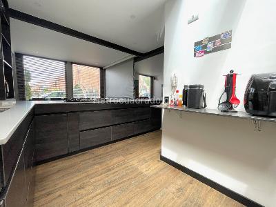 Casa de 4 alcobas en venta en Belmira, Bogotá, 178 m² · foto 2 de 19