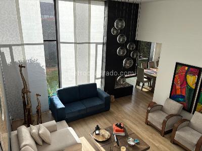 Casa de 5 alcobas en venta en Torremolinos, Bogotá, 225 m² · foto 2 de 20