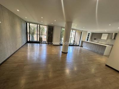 Apartamento de 3 alcobas en arriendo en Los Rosales, Bogotá, 193 m² · foto 2 de 12