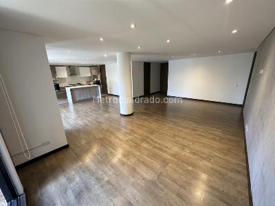 Apartamento de 3 alcobas en arriendo en Los Rosales, Bogotá, 193 m² · foto 5 de 12