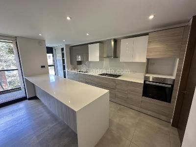 Apartamento de 3 alcobas en arriendo en Los Rosales, Bogotá, 193 m² · foto 7 de 12