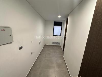 Apartamento de 3 alcobas en arriendo en Los Rosales, Bogotá, 193 m² · foto 12 de 12
