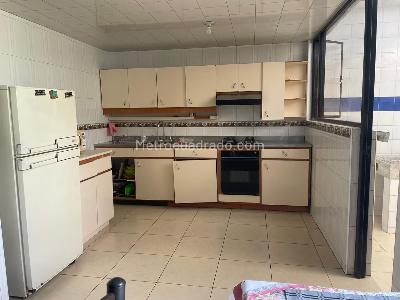 Casa de 5 alcobas en venta en Pontevedra, Bogotá, 257 m² · foto 13 de 20