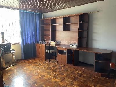 Casa de 5 alcobas en venta en Pontevedra, Bogotá, 257 m² · foto 4 de 20