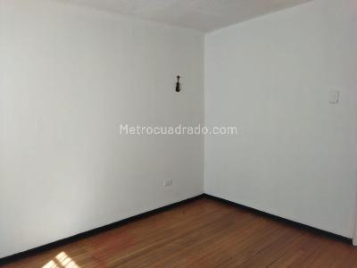 Casa de 4 alcobas en venta en Samper Mendoza, Bogotá, 128 m² · foto 13 de 20