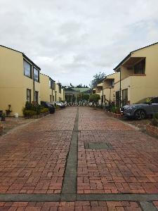 Casa de 3 alcobas en venta en Portal De Las Americas, Bogotá, 92 m² · foto 2 de 20