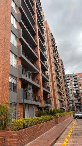 Apartamento de 3 alcobas en venta en Portal De Pontevedra, Bogotá, 76 m² · foto 2 de 20