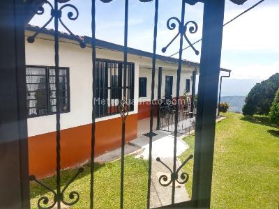 Casa de 5 alcobas en venta en Cuchilla Del Salado, Manizales, 240 m² · foto 13 de 20