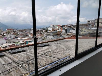 Apartaestudio en venta en El Centro, Manizales · foto 3 de 20