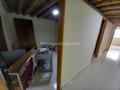 Casa de 5 alcobas en venta en El Arenillo, Manizales, 160 m² · foto 2 de 20