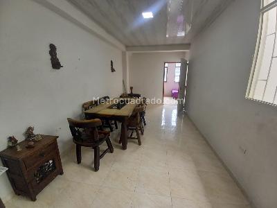 Casa en venta en Colon, Manizales · foto 4 de 17