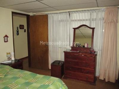Casa de 5 alcobas en venta en Los Alcazares, Manizales, 410 m² · foto 7 de 20