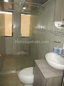 Casa de 5 alcobas en venta en Los Agustinos, Manizales, 480 m² · foto 7 de 10