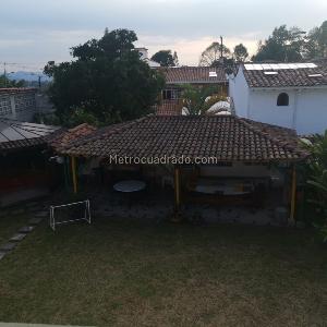 Casa en venta en La Francia, Manizales · foto 2 de 20