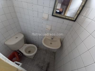 Casa de 5 alcobas en venta en Delicias, Manizales, 300 m² · foto 8 de 20