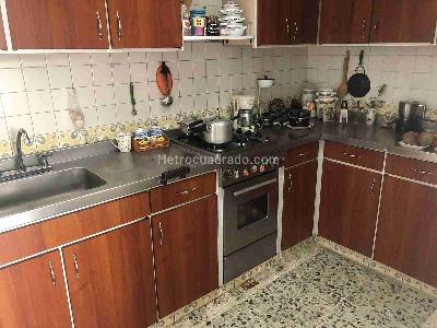Apartamento de 3 alcobas en venta en Comuna Centro/Sector Lago Uribe, Pereira, 79 m² · foto 9 de 13