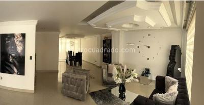 Casa de 5 alcobas en venta en Pinares, Pereira, 344 m² · foto 3 de 20