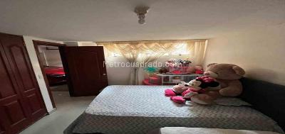 Casa de 5 alcobas en venta en Pinares, Pereira, 344 m² · foto 19 de 20