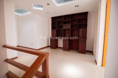 Apartamento de 4 alcobas en venta en Palermo, Manizales, 169 m² · foto 4 de 20