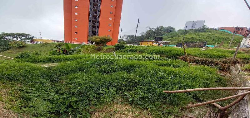 Lote en Venta, La Francia, Manizales - Más