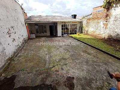 Casa de 5 alcobas en venta en Comuna Centro, Pereira, 294 m² · foto 19 de 20