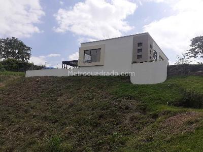 Casa de 3 alcobas en venta en Via Armenia, Pereira, 164 m² · foto 3 de 20