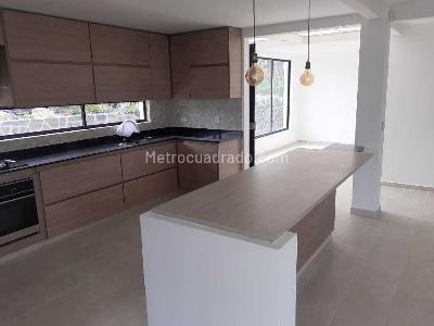 Casa de 3 alcobas en venta en Via Armenia, Pereira, 164 m² · foto 17 de 20