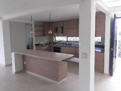 Casa de 3 alcobas en venta en Via Armenia, Pereira, 164 m² · foto 18 de 20